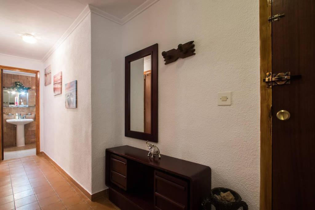 Cozy And In Sunny Apartment *